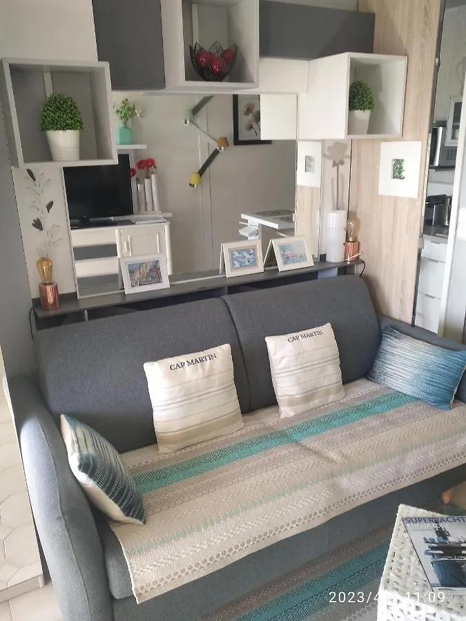 Baie Des Anges Appartement Bis Villeneuve-Loubet 0*,  Francia