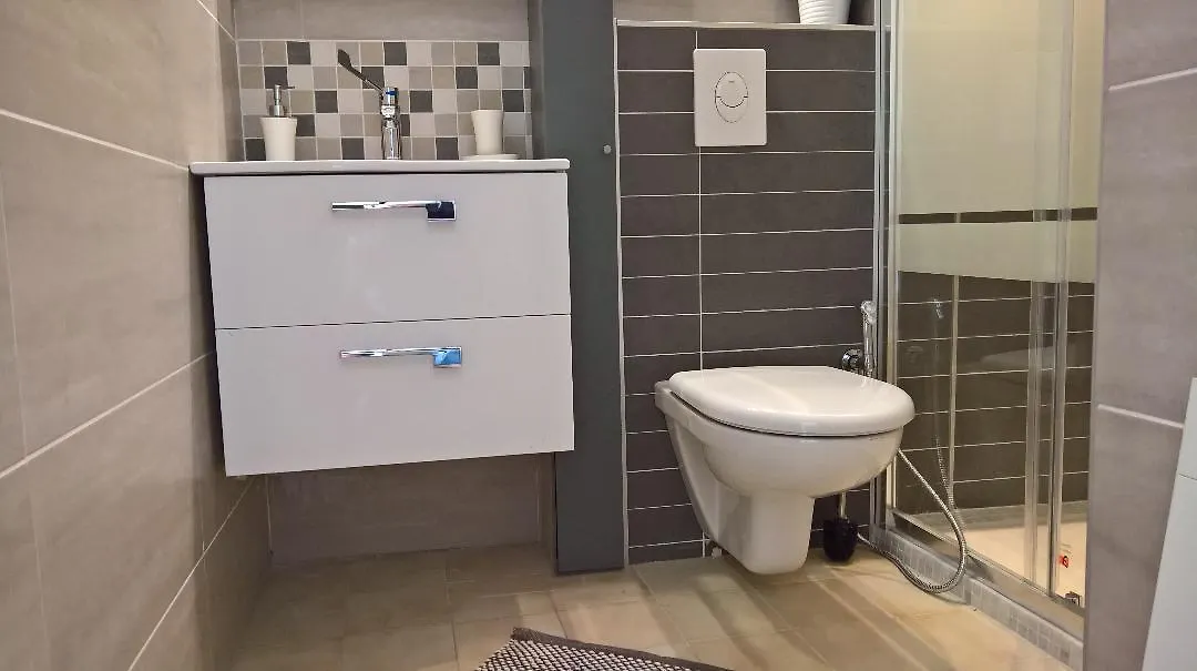 Baie Des Anges Appartement Bis Villeneuve-Loubet 0*,  Francia